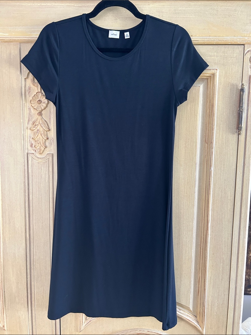 Wilfred Black Short-Sleeve Mini Shift Dress